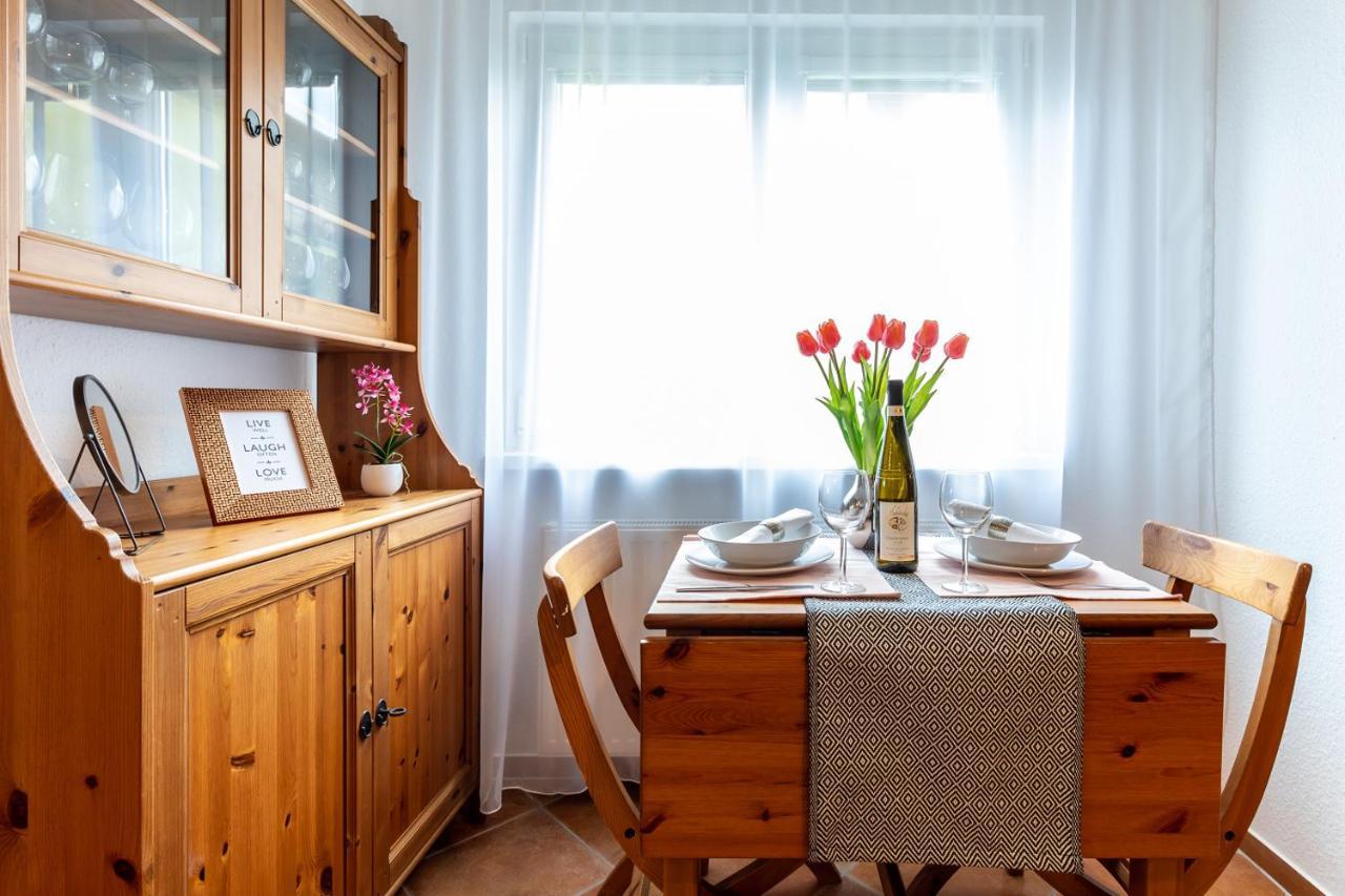 Апартаменти Apartman Dream V Mikulove - Jine Ubytovani Lednice Екстер'єр фото